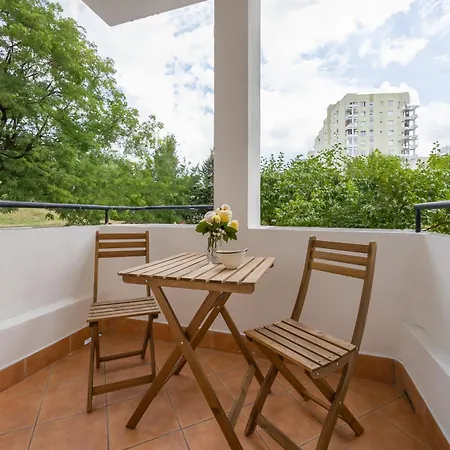 Apartment Elegancki W Warszawie Z Balkonem I Wanna By Rent Like *